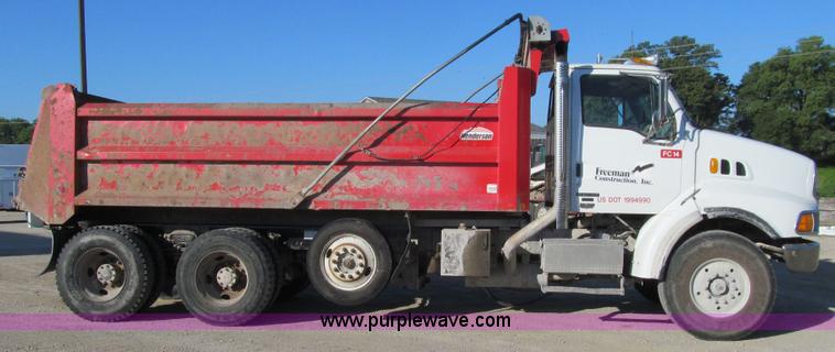 image for item K5741 2006 Sterling L8500 dump truck