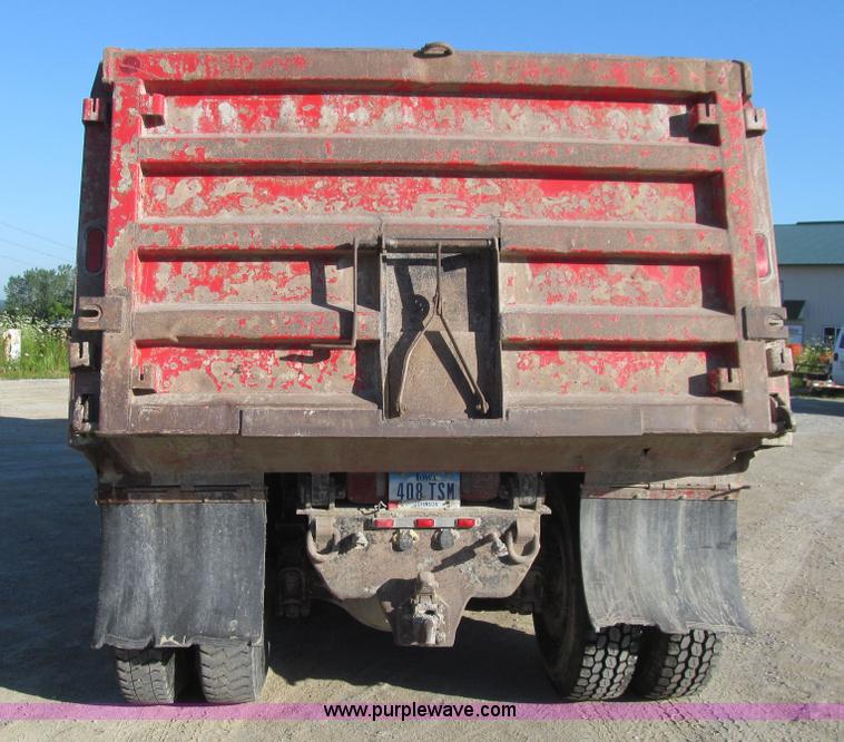 image for item K5741 2006 Sterling L8500 dump truck