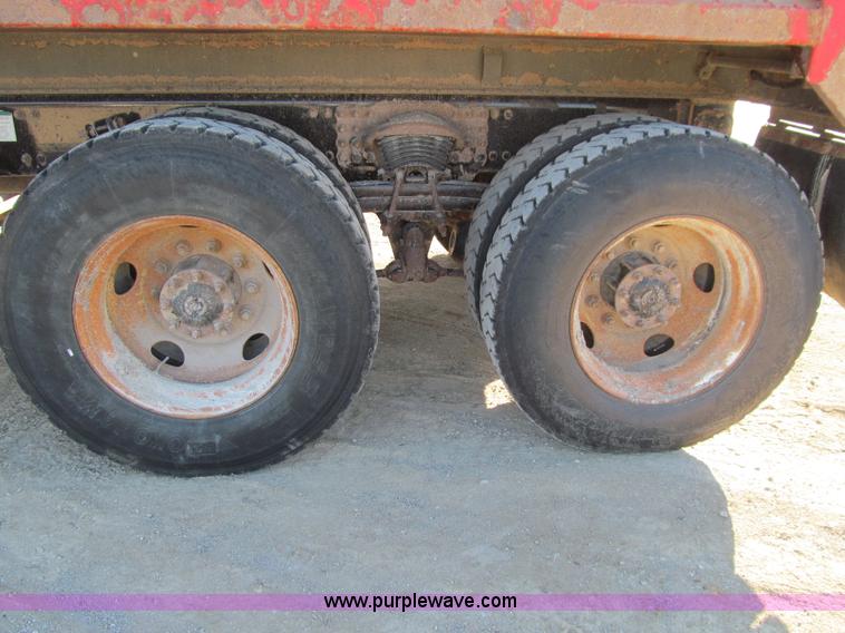 image for item K5741 2006 Sterling L8500 dump truck