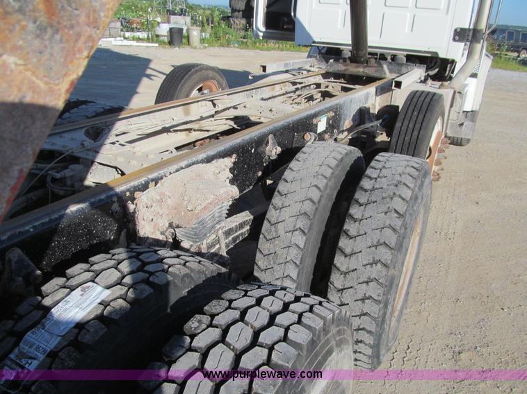 image for item K5741 2006 Sterling L8500 dump truck