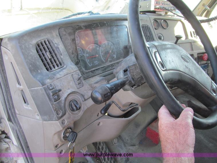 image for item K5741 2006 Sterling L8500 dump truck