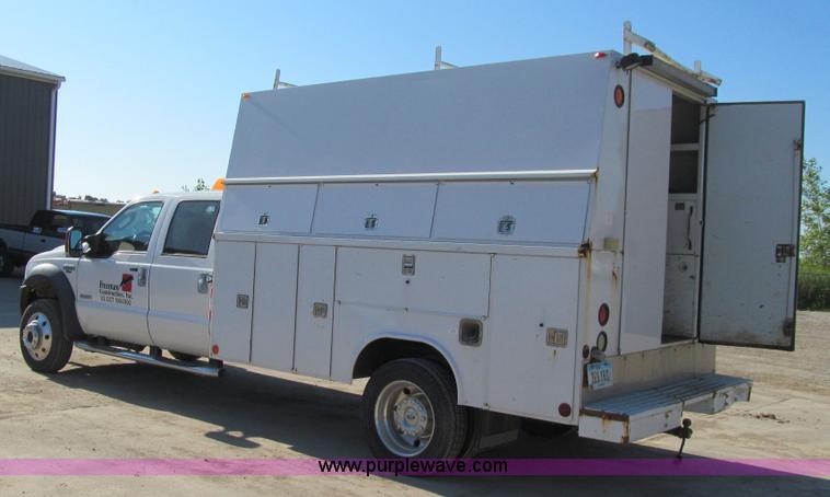 image for item K5742 2006 Ford F550 Super Duty Crew Cab service truck