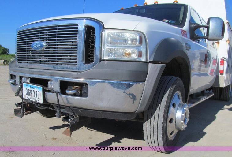 image for item K5742 2006 Ford F550 Super Duty Crew Cab service truck
