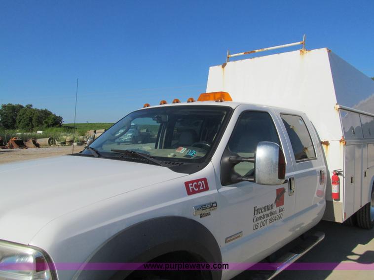 image for item K5742 2006 Ford F550 Super Duty Crew Cab service truck