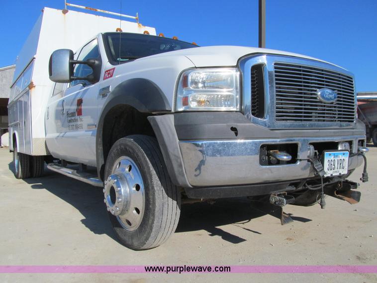 image for item K5742 2006 Ford F550 Super Duty Crew Cab service truck