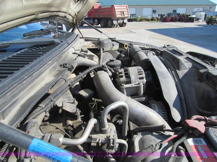 image for item K5742 2006 Ford F550 Super Duty Crew Cab service truck