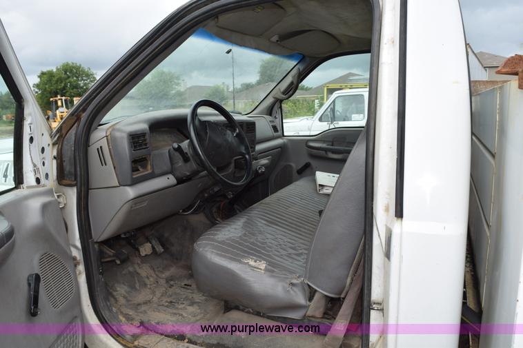 image for item K6071 1999 Ford F450 Super Duty utility truck