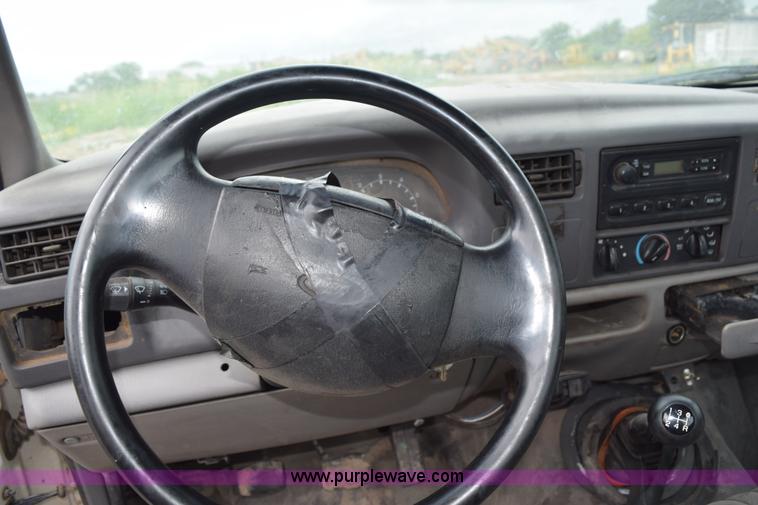 image for item K6071 1999 Ford F450 Super Duty utility truck