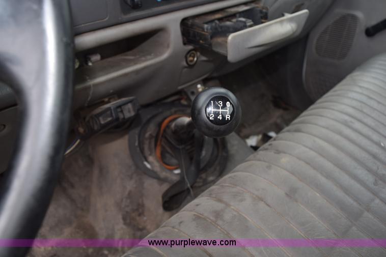 image for item K6071 1999 Ford F450 Super Duty utility truck