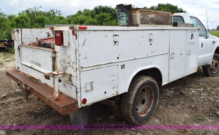 image for item K6071 1999 Ford F450 Super Duty utility truck