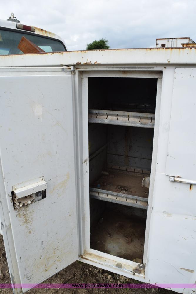 image for item K6071 1999 Ford F450 Super Duty utility truck