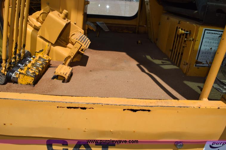 image for item K6164 1975 Caterpillar 12G motor grader