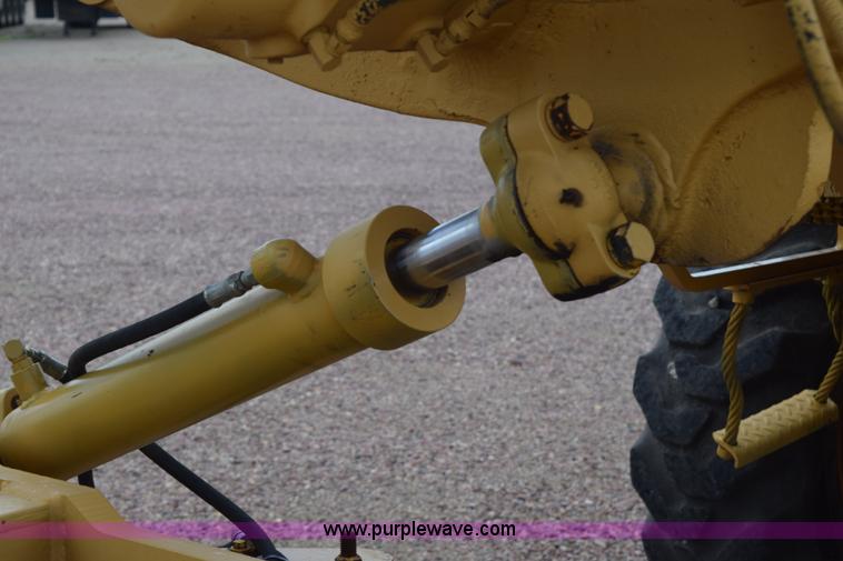 image for item K6164 1975 Caterpillar 12G motor grader