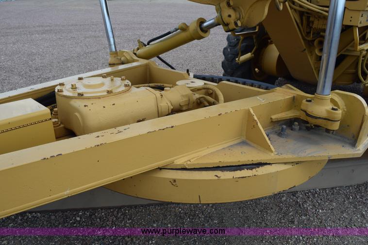 image for item K6164 1975 Caterpillar 12G motor grader