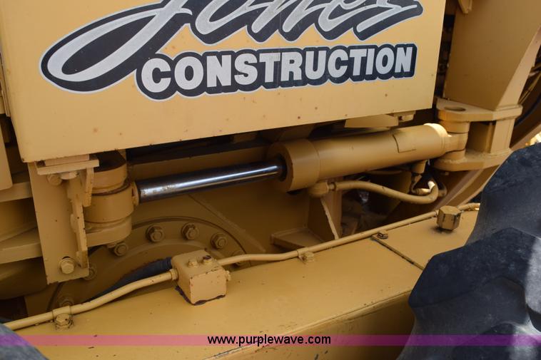 image for item K6164 1975 Caterpillar 12G motor grader