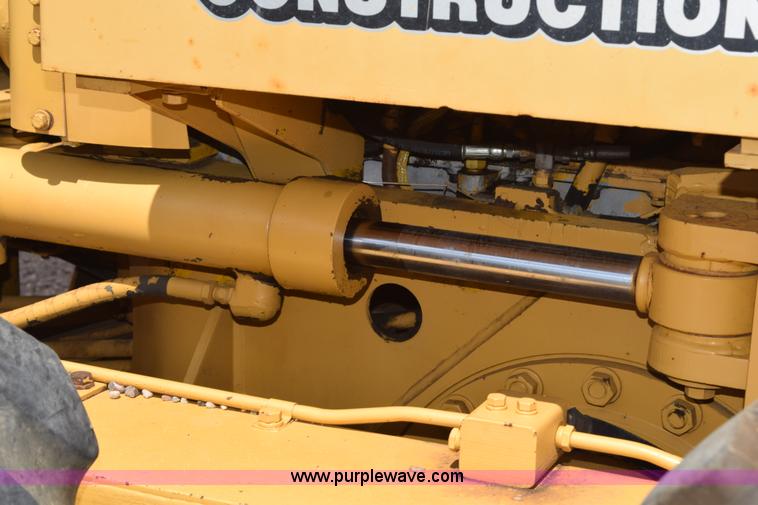 image for item K6164 1975 Caterpillar 12G motor grader