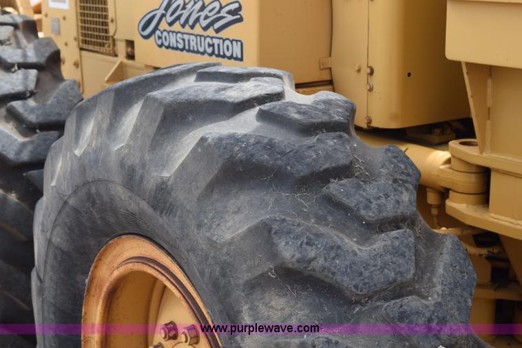 image for item K6164 1975 Caterpillar 12G motor grader