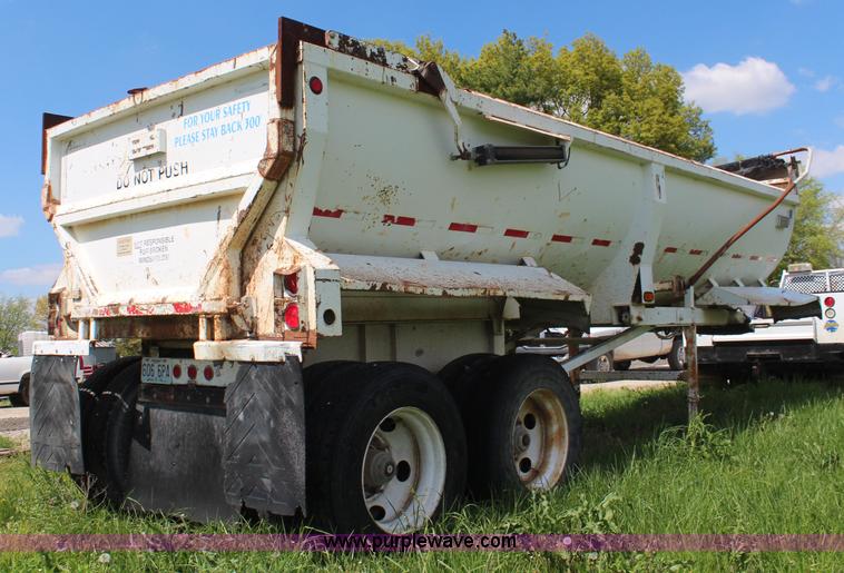 image for item K6953 1998 Travis end dump trailer