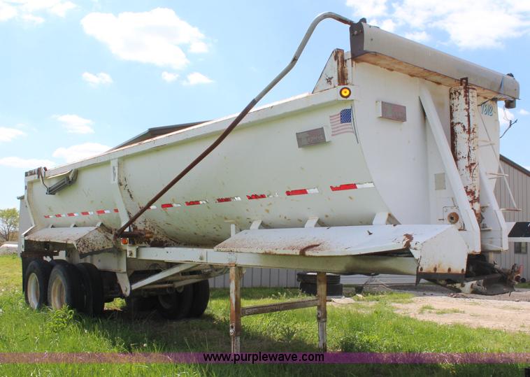 image for item K6953 1998 Travis end dump trailer