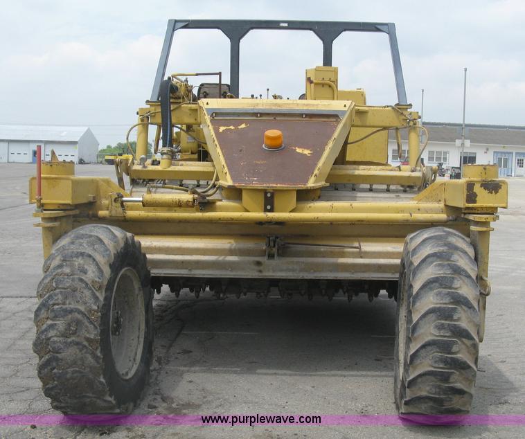 image for item K8684 1991 Caterpillar RR250 reclaimer