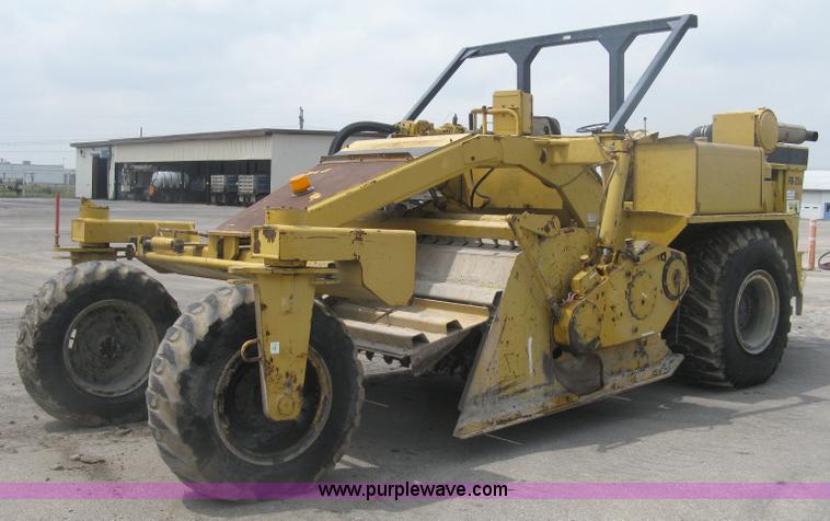 image for item K8684 1991 Caterpillar RR250 reclaimer