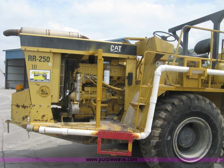 image for item K8684 1991 Caterpillar RR250 reclaimer
