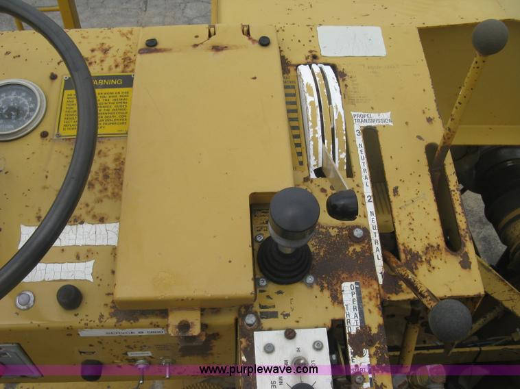 image for item K8684 1991 Caterpillar RR250 reclaimer