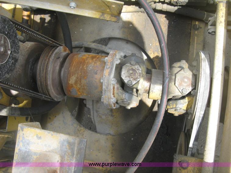 image for item K8684 1991 Caterpillar RR250 reclaimer