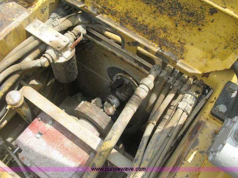 image for item K8684 1991 Caterpillar RR250 reclaimer