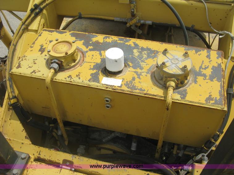 image for item K8684 1991 Caterpillar RR250 reclaimer