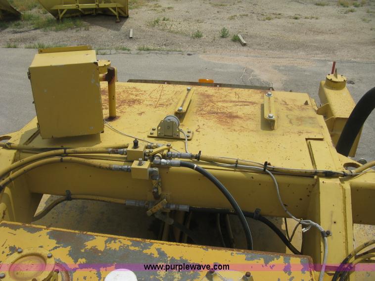 image for item K8684 1991 Caterpillar RR250 reclaimer