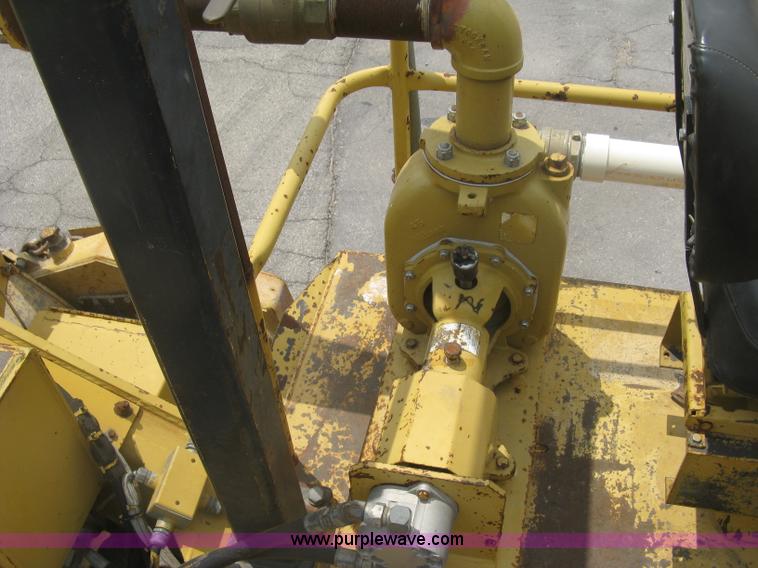 image for item K8684 1991 Caterpillar RR250 reclaimer