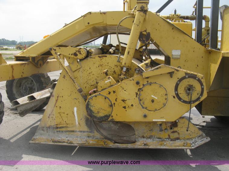 image for item K8684 1991 Caterpillar RR250 reclaimer