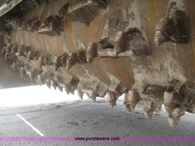 image for item K8684 1991 Caterpillar RR250 reclaimer