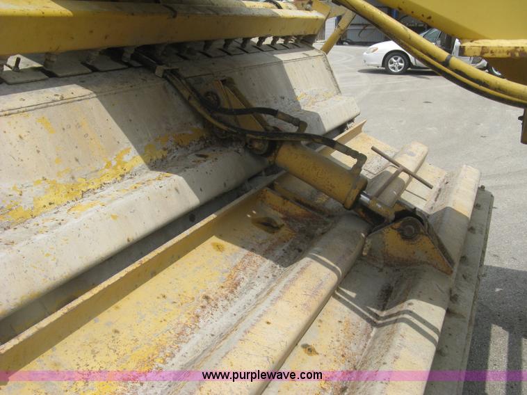image for item K8684 1991 Caterpillar RR250 reclaimer