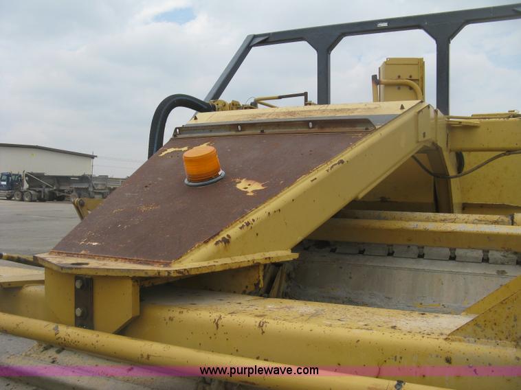image for item K8684 1991 Caterpillar RR250 reclaimer