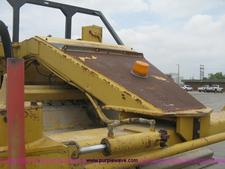 image for item K8684 1991 Caterpillar RR250 reclaimer