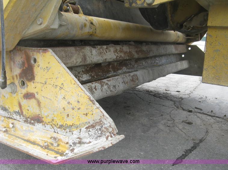 image for item K8684 1991 Caterpillar RR250 reclaimer