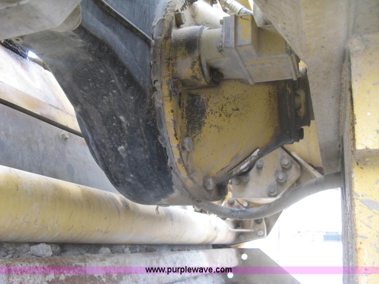 image for item K8684 1991 Caterpillar RR250 reclaimer