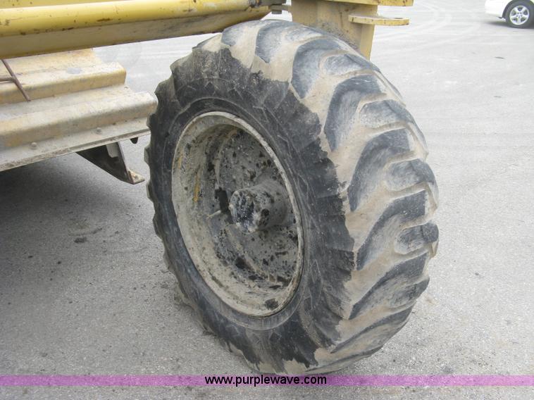 image for item K8684 1991 Caterpillar RR250 reclaimer