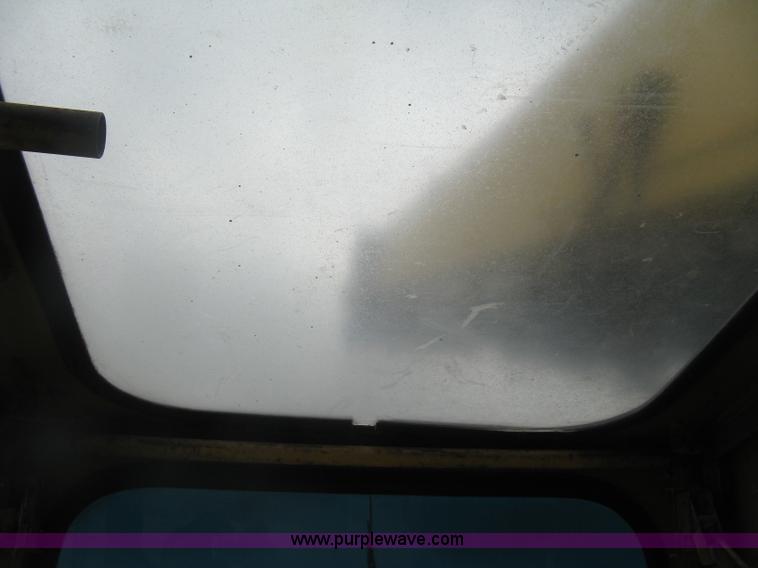 image for item K8699 1981 Grove RT522 rough terrain crane