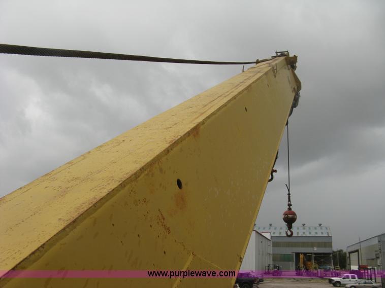 image for item K8699 1981 Grove RT522 rough terrain crane