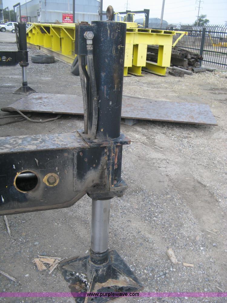 image for item K8699 1981 Grove RT522 rough terrain crane