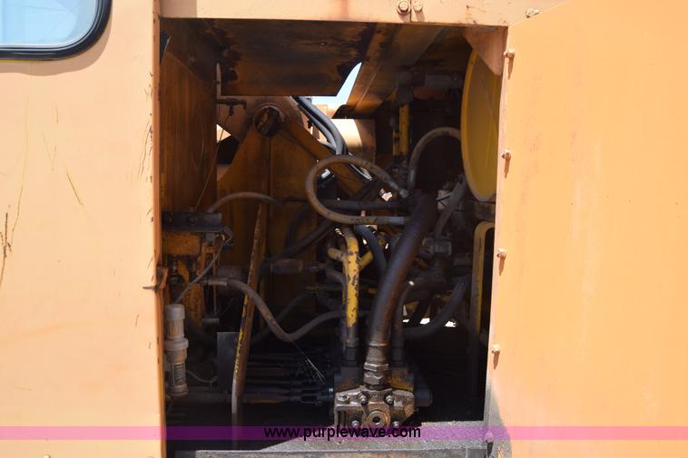 image for item L2742 Drott 35EC excavator