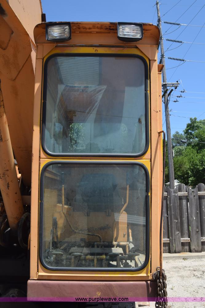 image for item L2742 Drott 35EC excavator