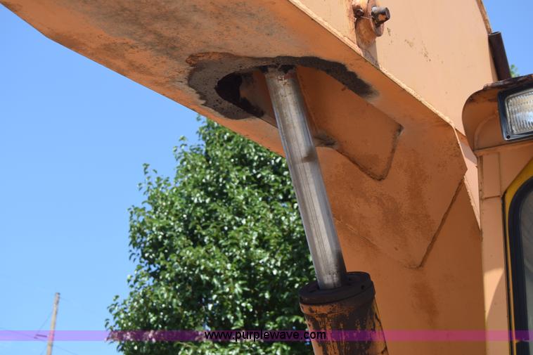 image for item L2742 Drott 35EC excavator