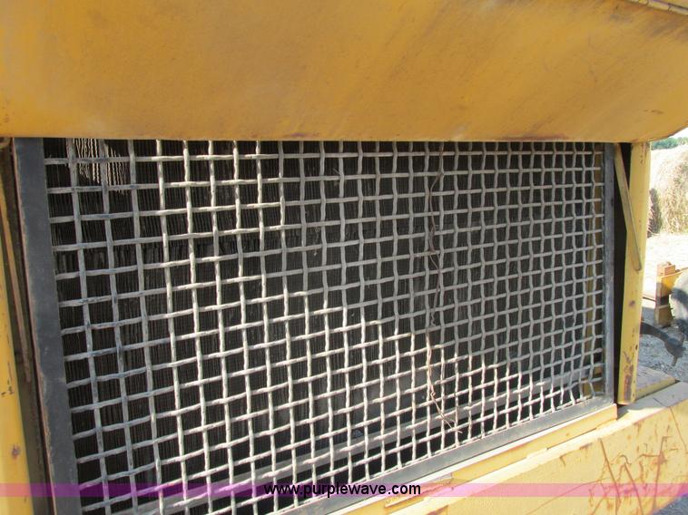 image for item L3338 Ingersoll Rand DL1200 air compressor