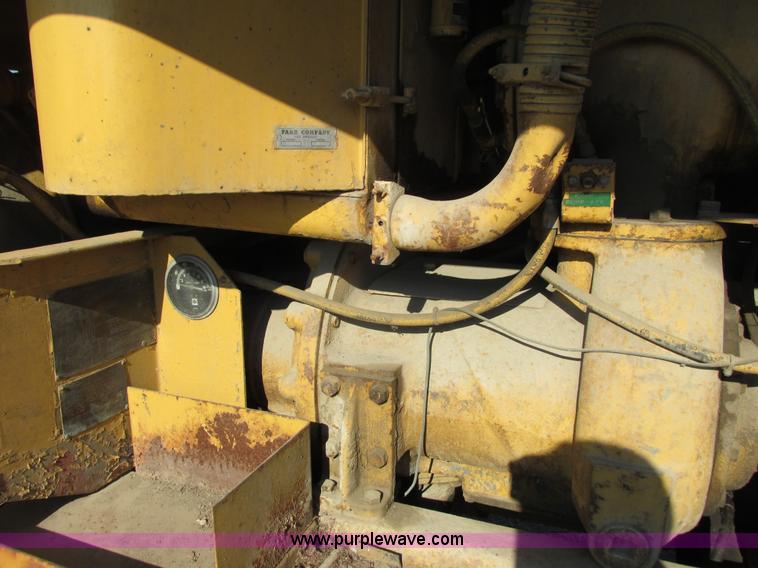 image for item L3338 Ingersoll Rand DL1200 air compressor