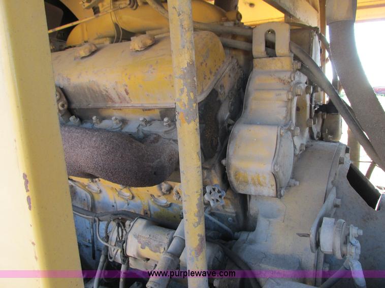 image for item L3338 Ingersoll Rand DL1200 air compressor