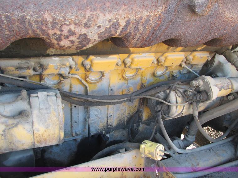 image for item L3338 Ingersoll Rand DL1200 air compressor